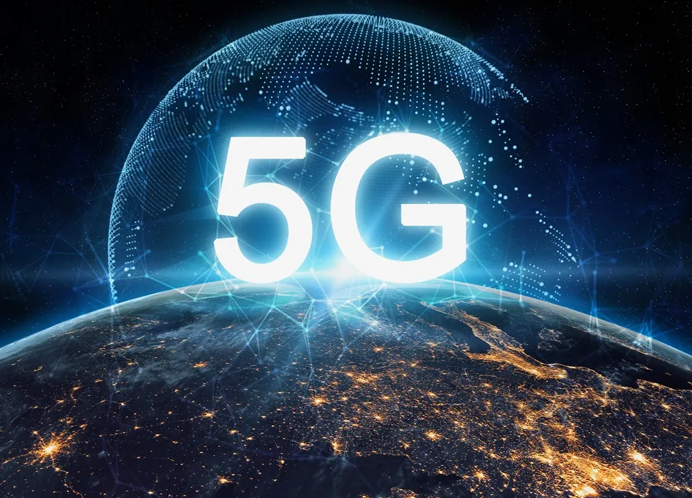 A glowing “5G” label above Earth with digital network lines surrounding the planet.